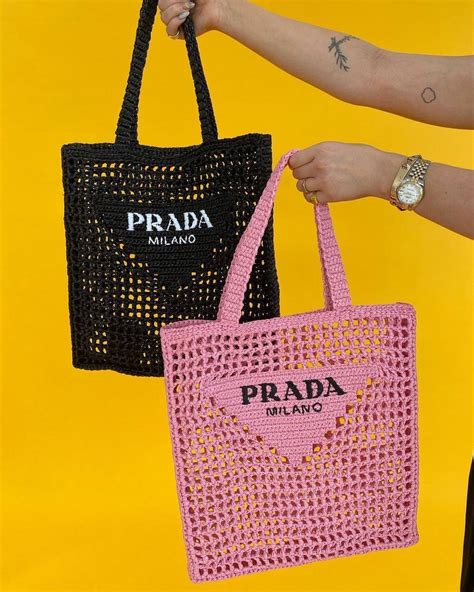 borsa prada raffia prezzo